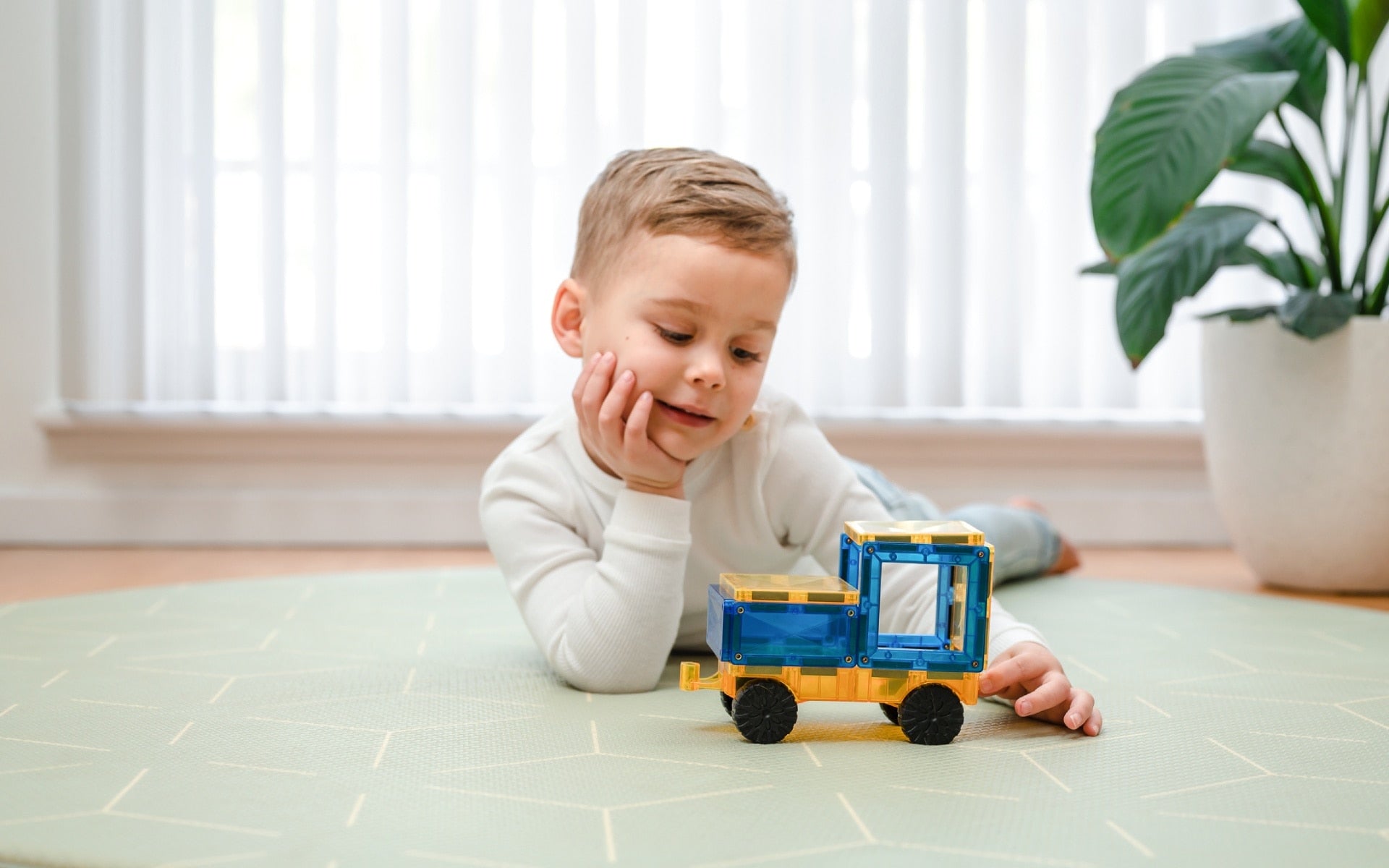 Connetix Rainbow Car Pack – 2 voertuigbasissen met rubberen wielen