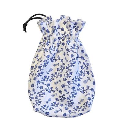 Full Art Dice Pouch: Porcelain