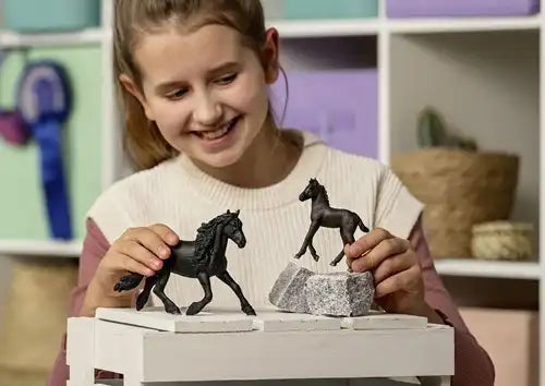 Schleich Friese hengst – statig en elegant paard