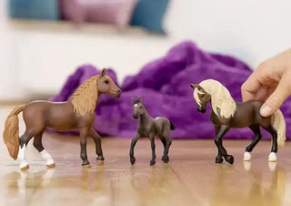 Schleich Paso Peruano Hengst – elegante showpaard - De Dondersteen