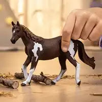 Schleich Paint Horse Merrie – Vriendelijke paardenfiguur - De Dondersteen