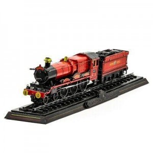 Metal_Earth___Harry_Potter___Hogwarts_Express_with_Track