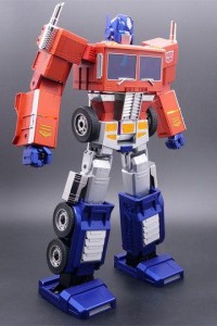 Transformers_Interactive_Auto_Converting_Robot_Optimus_Prime_48_cm
